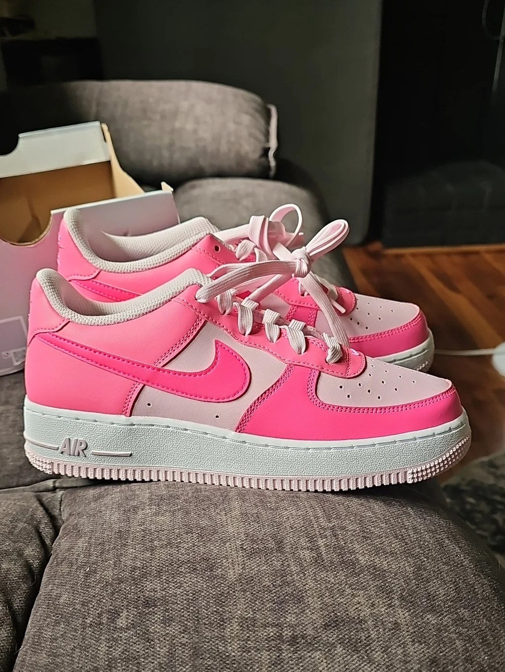 Nike Air Force 1  Barbie Pink 6Youth brand New